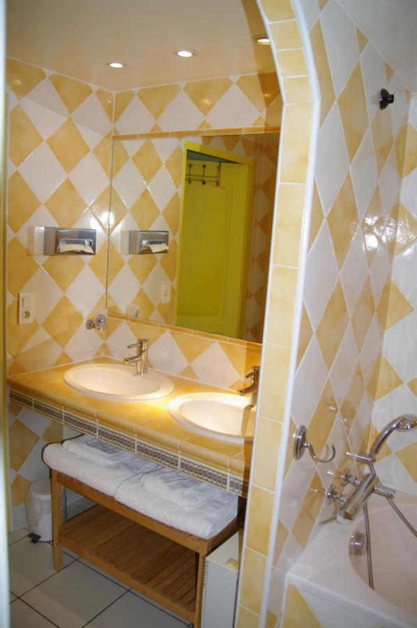 Residence Le Saint Victor ฟองต์วิลเย ภายนอก รูปภาพ
